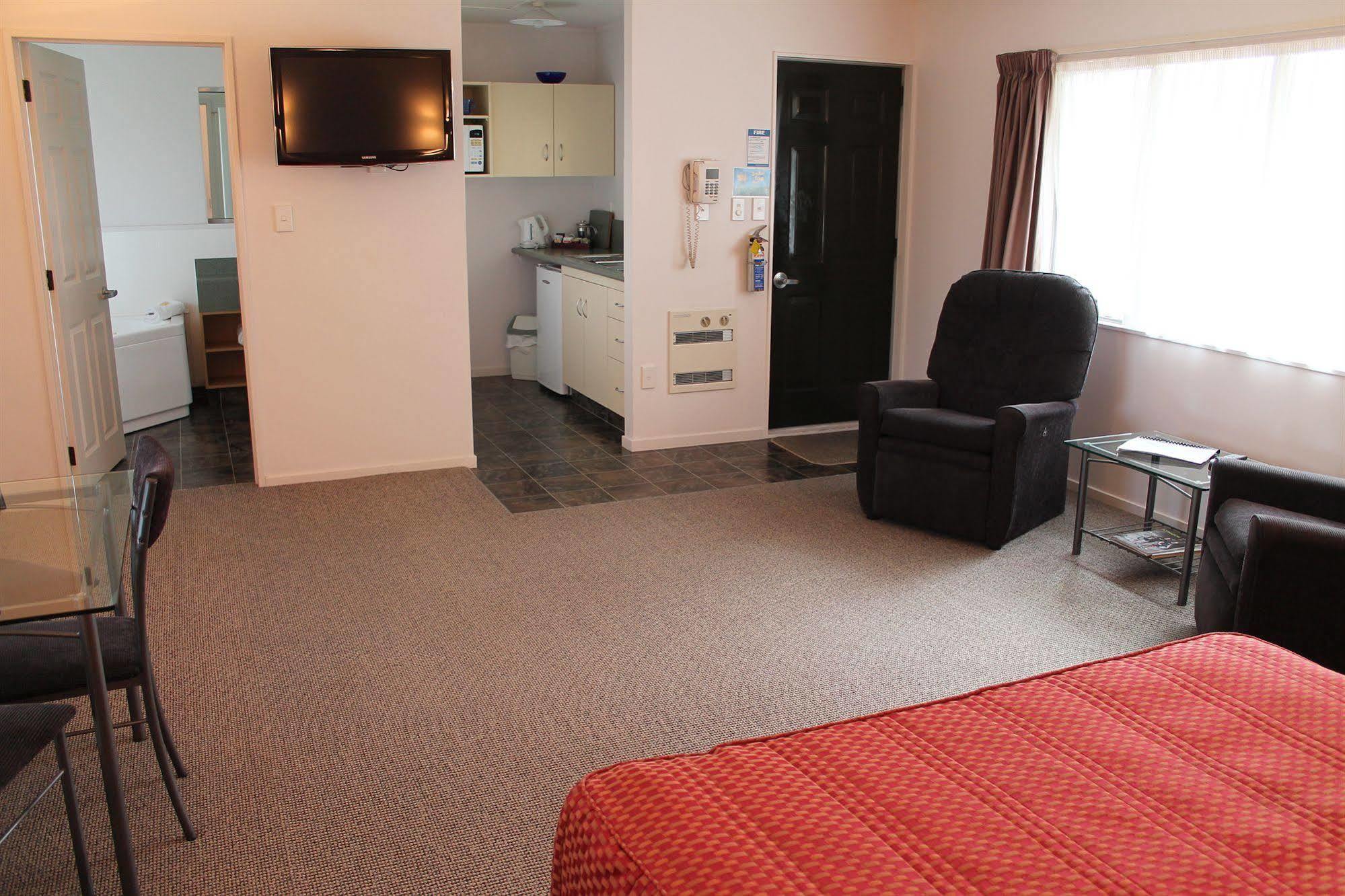 Riverview Motel Whanganui Exterior photo
