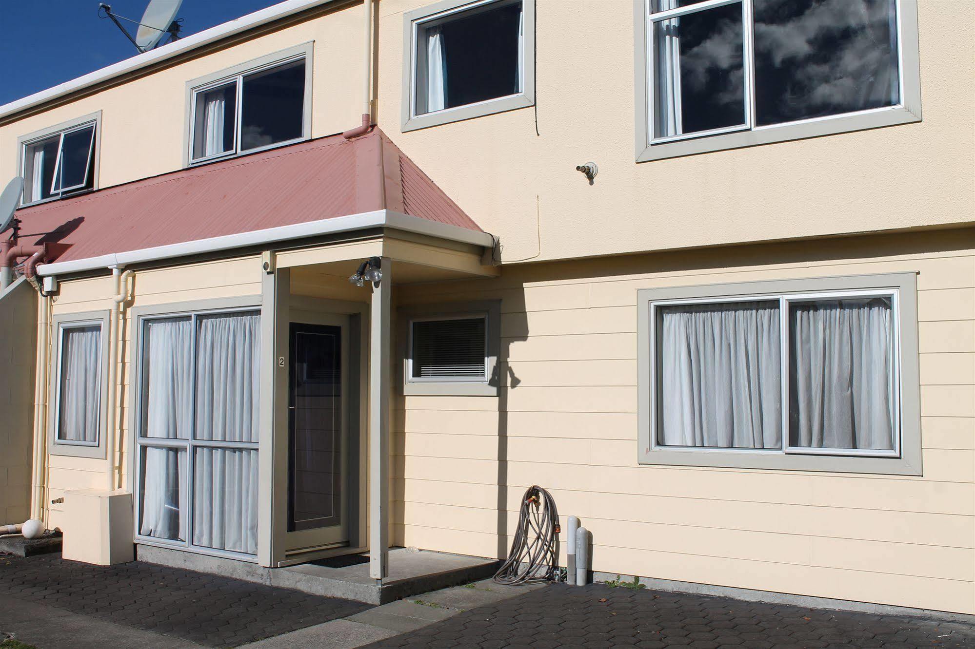 Riverview Motel Whanganui Exterior photo